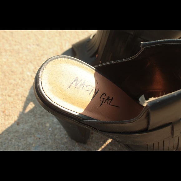 NASTY GAL TASSEL HEELS - Picture 3 of 3